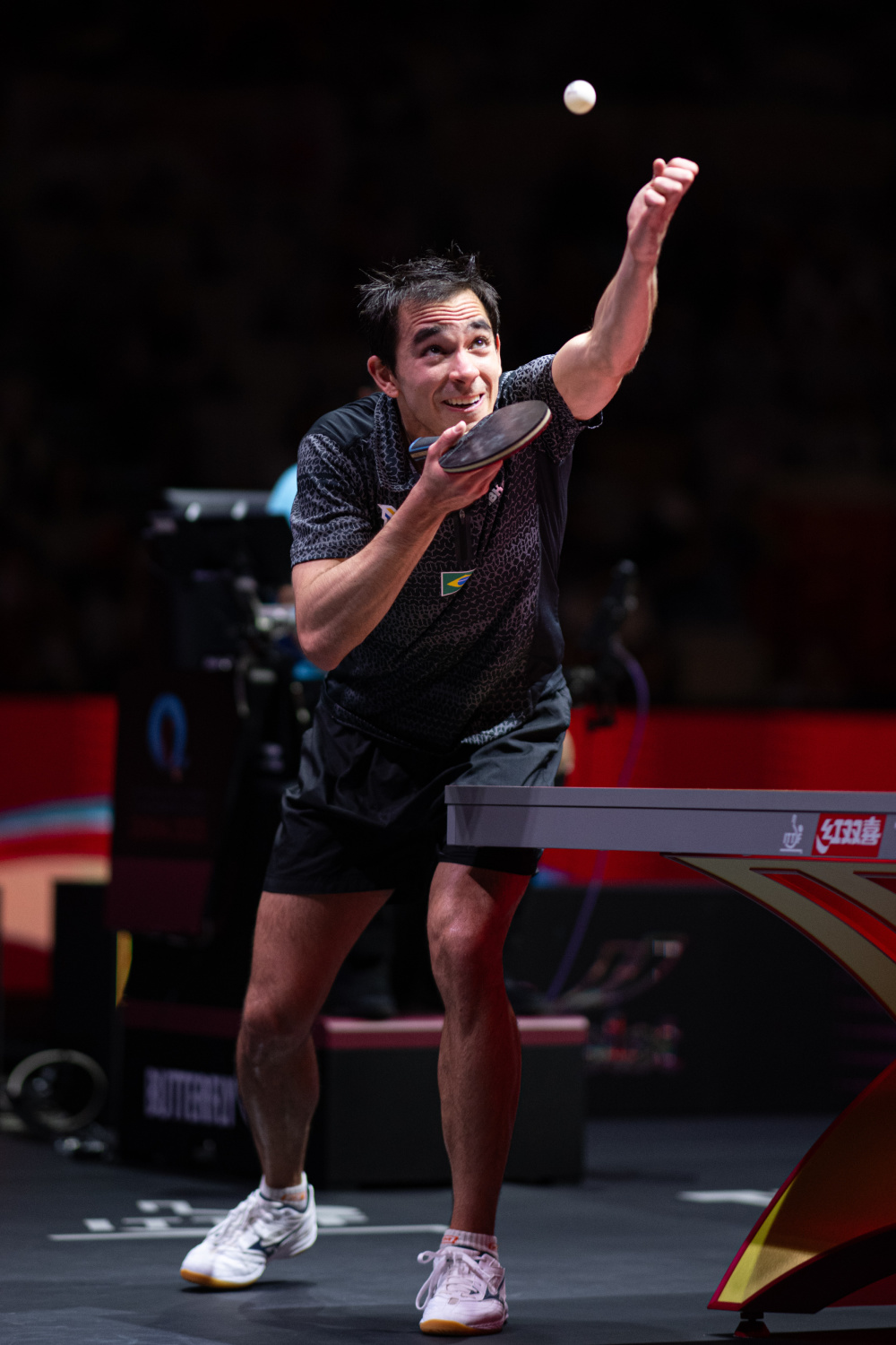 带伤对阵泰 带伤对阵泰