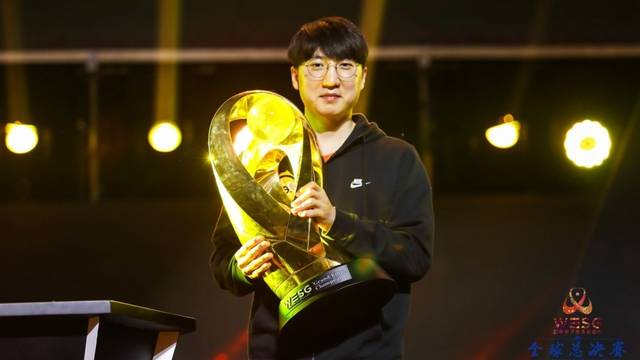 年冬窗利物 年冬窗利物