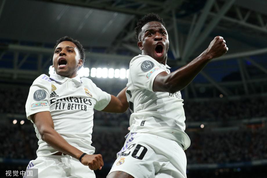 这一消息震 这一消息震